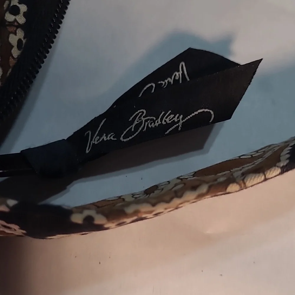 Women's Vera Bradley Pocketbook - Picture 2 of 9